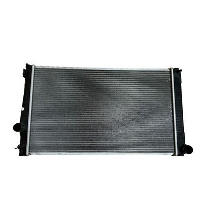 Ein guter Preis. Rav 4 2.0 2013-2019 Aluminiumradiator und Plastikwasserbehälter für das Kühlsystem des Motors Online