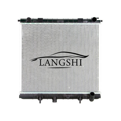 Ein guter Preis. 1994-2002 Jahr Land Rover RANGE ROVER II P38A Auto Ersatzteile Aluminium Heizkörper AU2173 Online